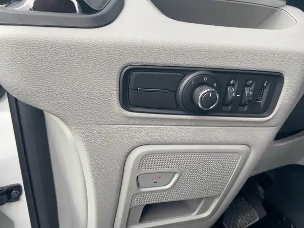 MAXUS EDELIVER 9 KASTENWAGEN (13/15)