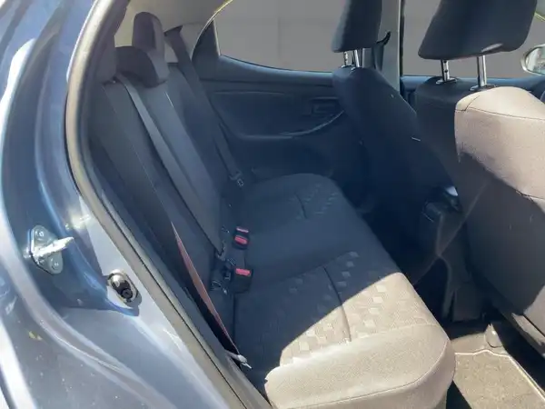 MAZDA 2 (12/15)