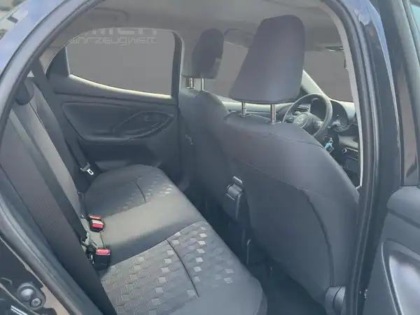 MAZDA 2 (12/15)