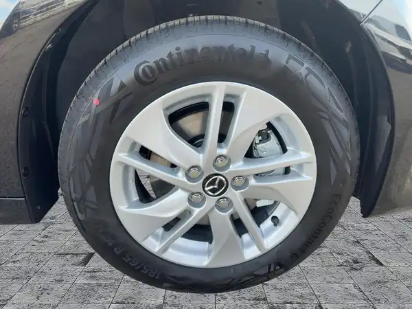 MAZDA 2 (7/15)