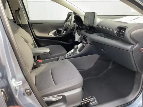 MAZDA 2 (11/15)
