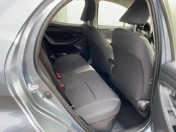 MAZDA 2 (12/15)