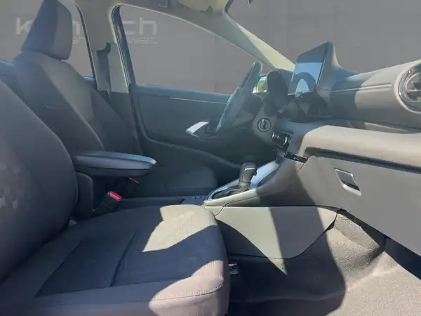 MAZDA 2 (11/15)