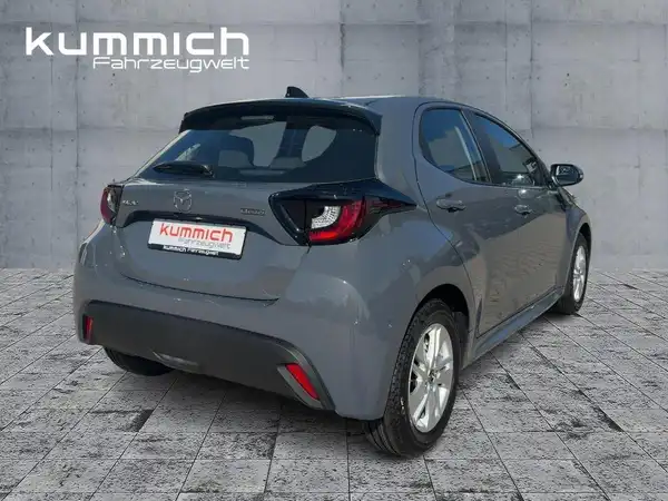 MAZDA 2 (4/15)