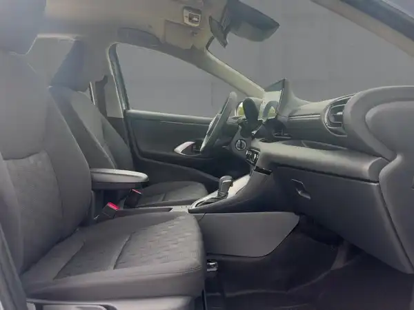 MAZDA 2 (11/15)