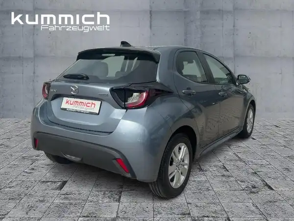 MAZDA 2 (4/15)