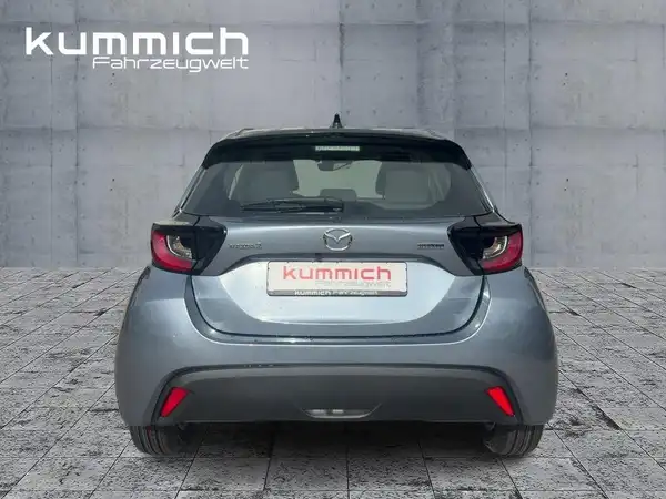 MAZDA 2 (5/15)