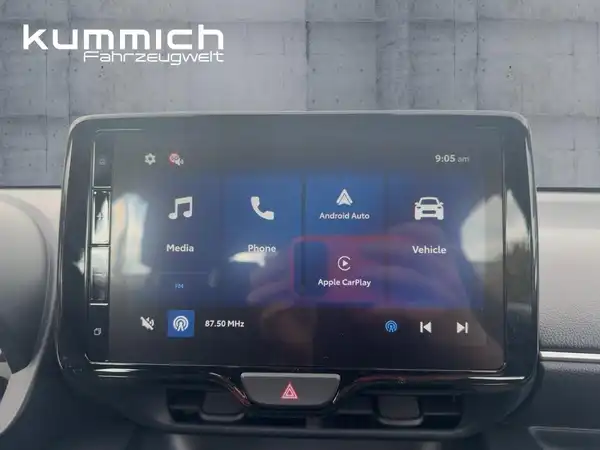 MAZDA 2 (10/15)