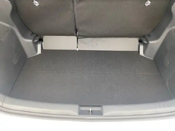 MAZDA 2 (12/15)
