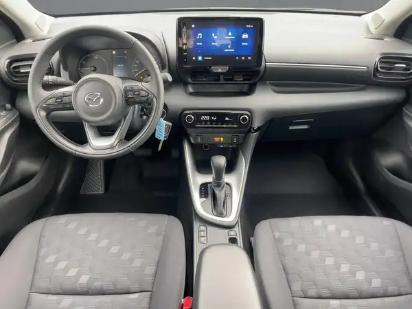 MAZDA 2 (7/15)