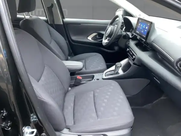MAZDA 2 (11/15)