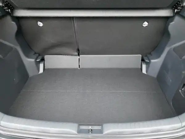 MAZDA 2 (13/15)