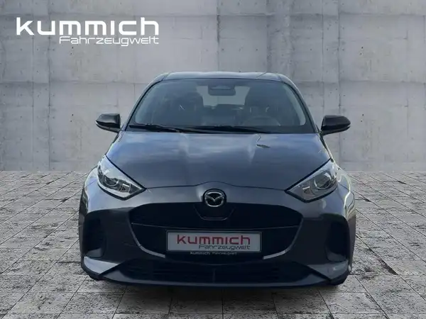 MAZDA 2 (2/15)