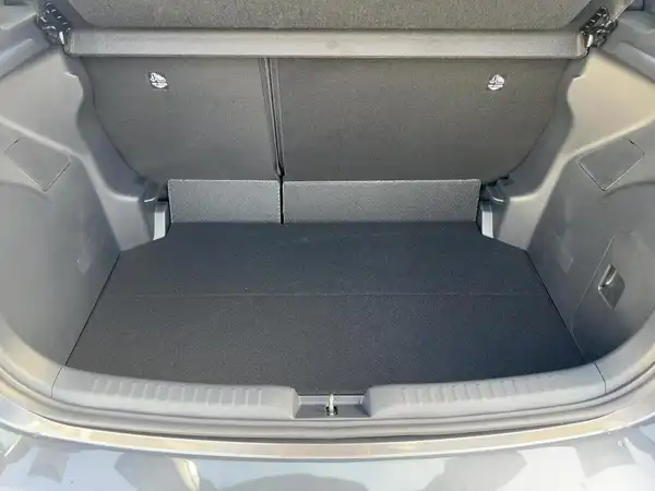 MAZDA 2 (13/15)