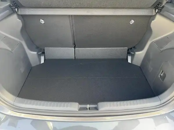 MAZDA 2 (12/15)