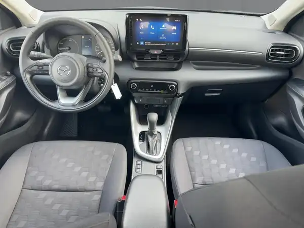 MAZDA 2 (7/15)