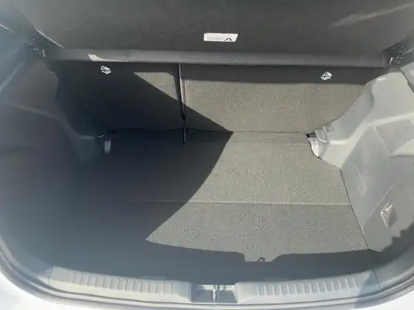 MAZDA 2 (13/15)