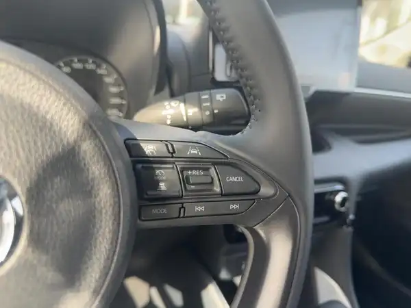 MAZDA 2 (14/15)