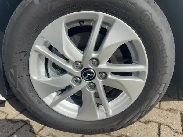 MAZDA 2 (7/15)
