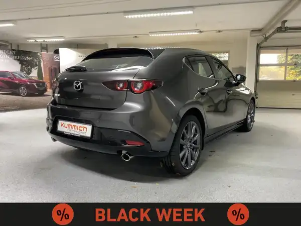 MAZDA 3 (4/7)