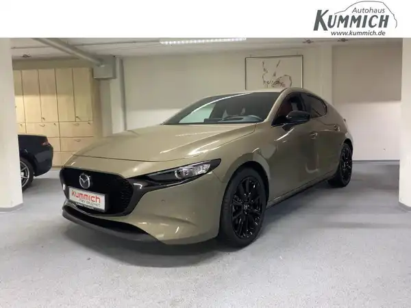 MAZDA 3 NAGISA (1/15)