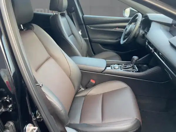 MAZDA 3 TAKUMI (11/15)