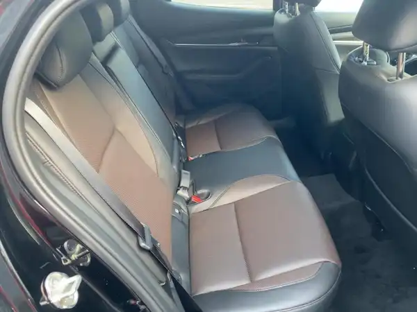 MAZDA 3 TAKUMI (12/15)