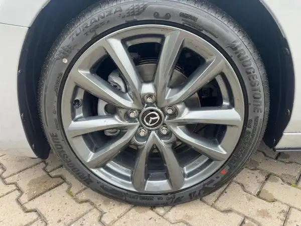 MAZDA 3 (7/15)