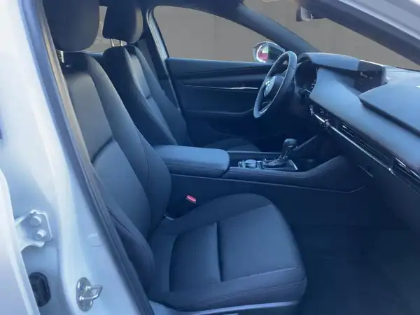 MAZDA 3 HOMURA (10/15)