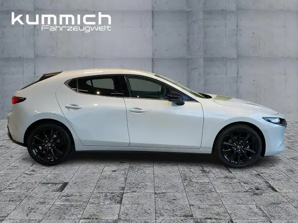 MAZDA 3 NAGISA (3/15)