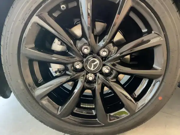 MAZDA 3 NAGISA (7/15)