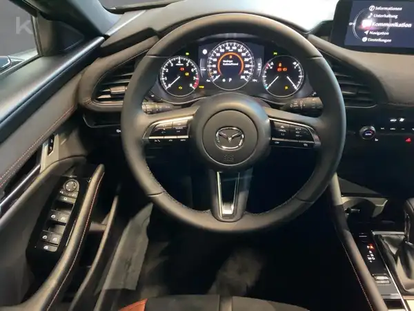 MAZDA 3 NAGISA (9/15)