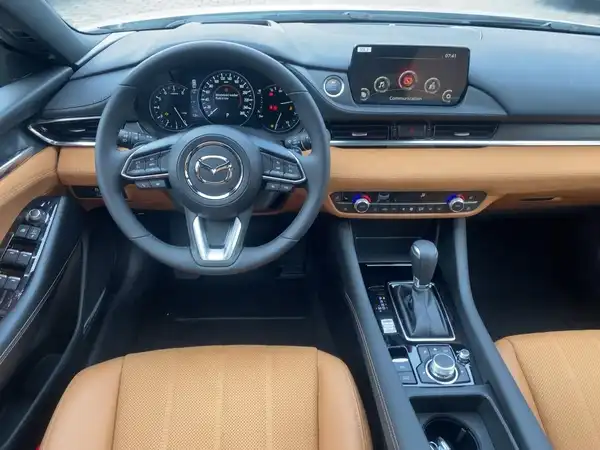 MAZDA 6 20TH ANNIVERSARY (8/15)