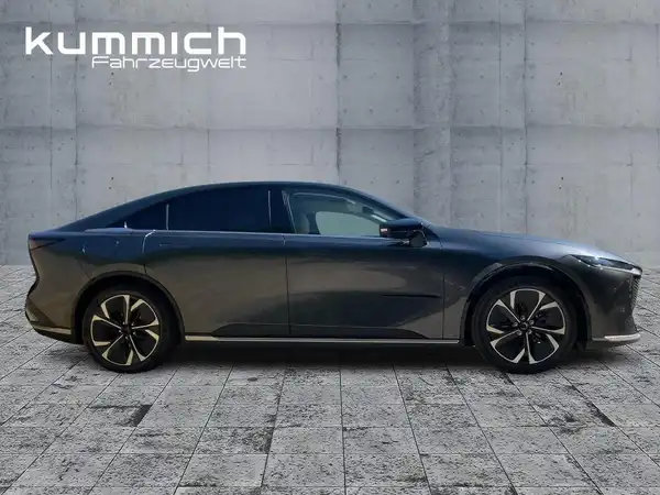 MAZDA 6 TAKUMI (3/8)