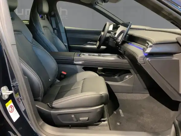 MAZDA 6 TAKUMI (11/15)