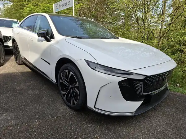 MAZDA 6 TAKUMI (1/5)