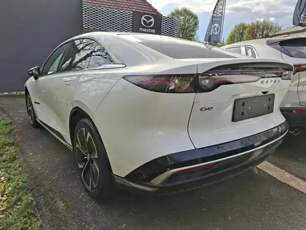 MAZDA 6 TAKUMI (3/5)