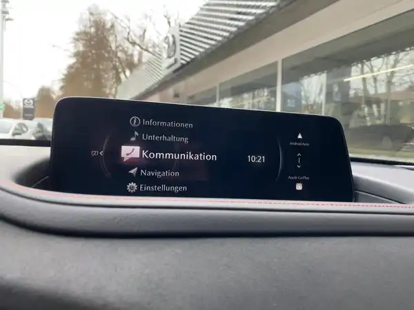 MAZDA CX-30 NAGISA (10/15)