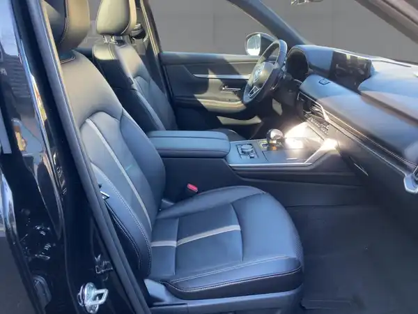 MAZDA CX-60 HOMURA (11/15)