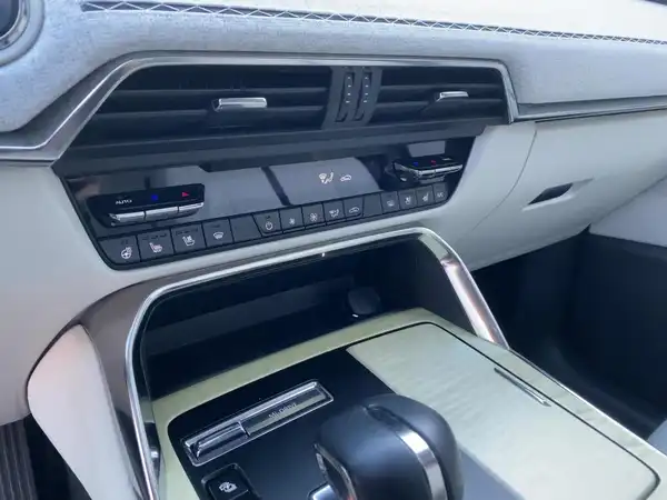 MAZDA CX-60 TAKUMI (14/15)