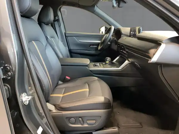 MAZDA CX-60 HOMURA (11/15)