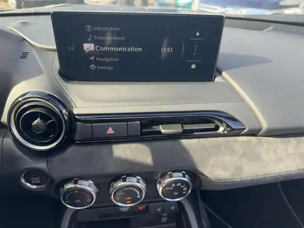 MAZDA MX-5 (10/15)