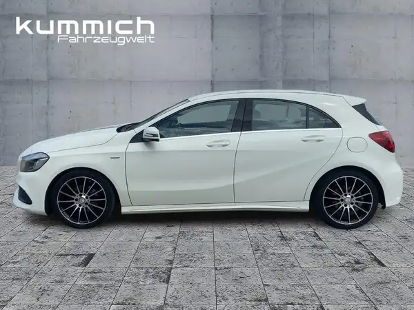MERCEDES-BENZ A 180 (6/15)