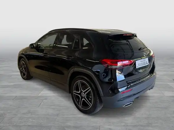 MERCEDES-BENZ GLA (3/18)
