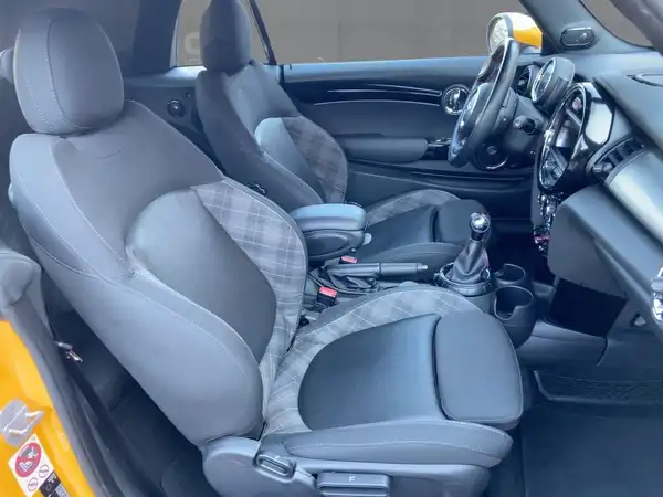 MINI COOPER CABRIO (7/15)