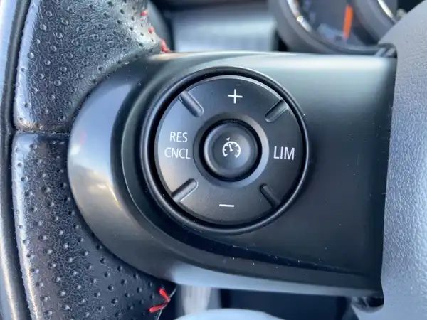 MINI COOPER CABRIO (10/15)