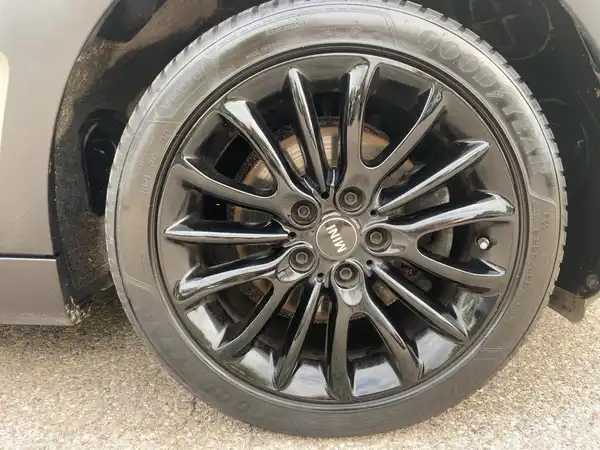 MINI COOPER CLUBMAN (7/15)