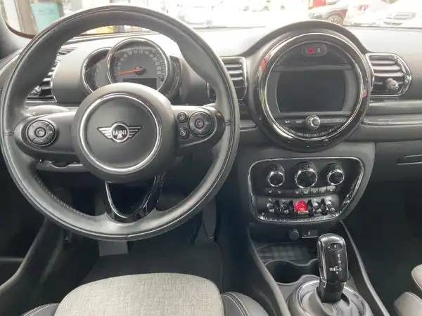MINI COOPER CLUBMAN (8/15)
