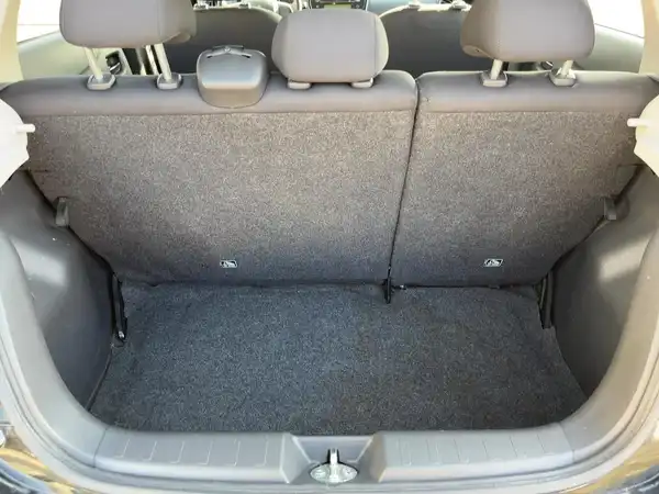 MITSUBISHI SPACE (13/15)