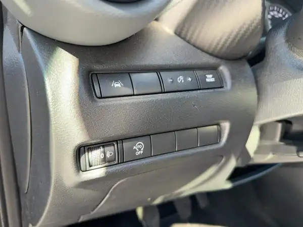 NISSAN JUKE (14/15)